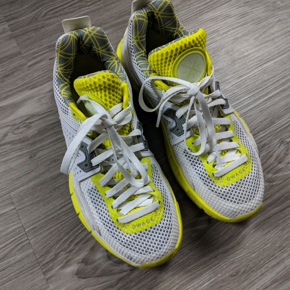 Li Ning WOW 6 size 7.5